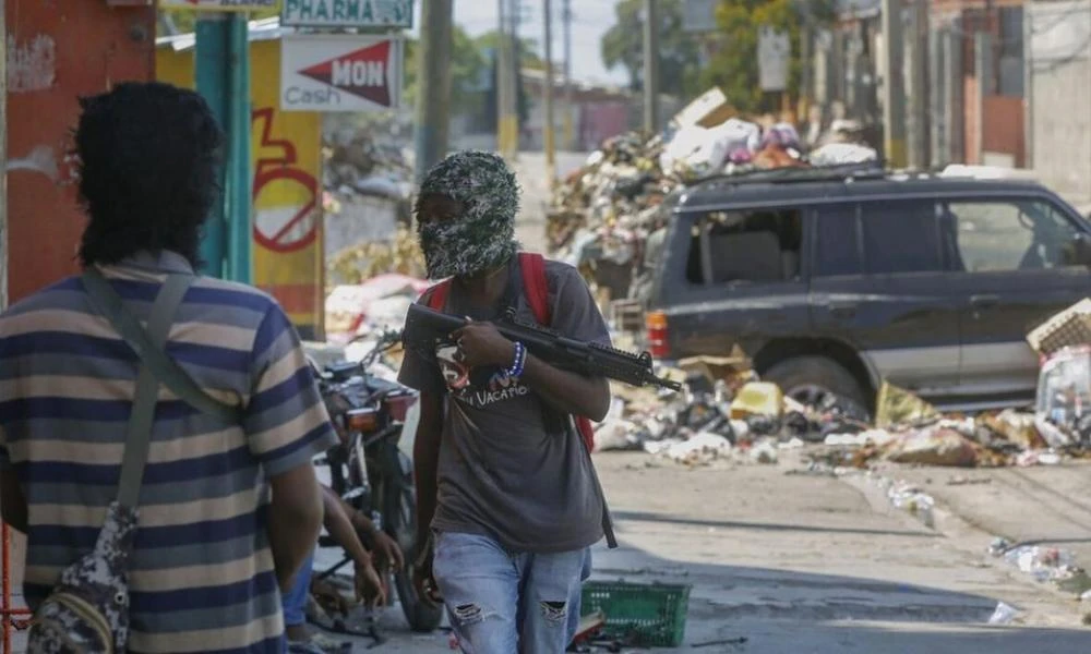 Κλιμακώνεται η βία στη Αϊτή: Πάνω από 20.000 εκτοπισμένοι στην Πορτ-ο-Πρενς σε μόλις 4 ημέρες